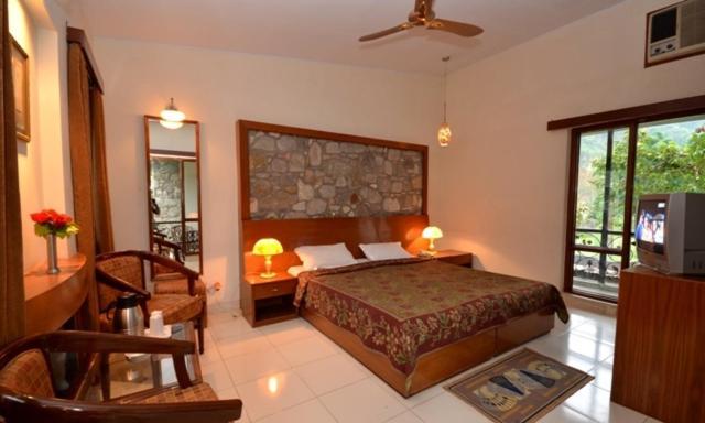 Corbett Suman Grand Hotel Corbett National Park Стая снимка