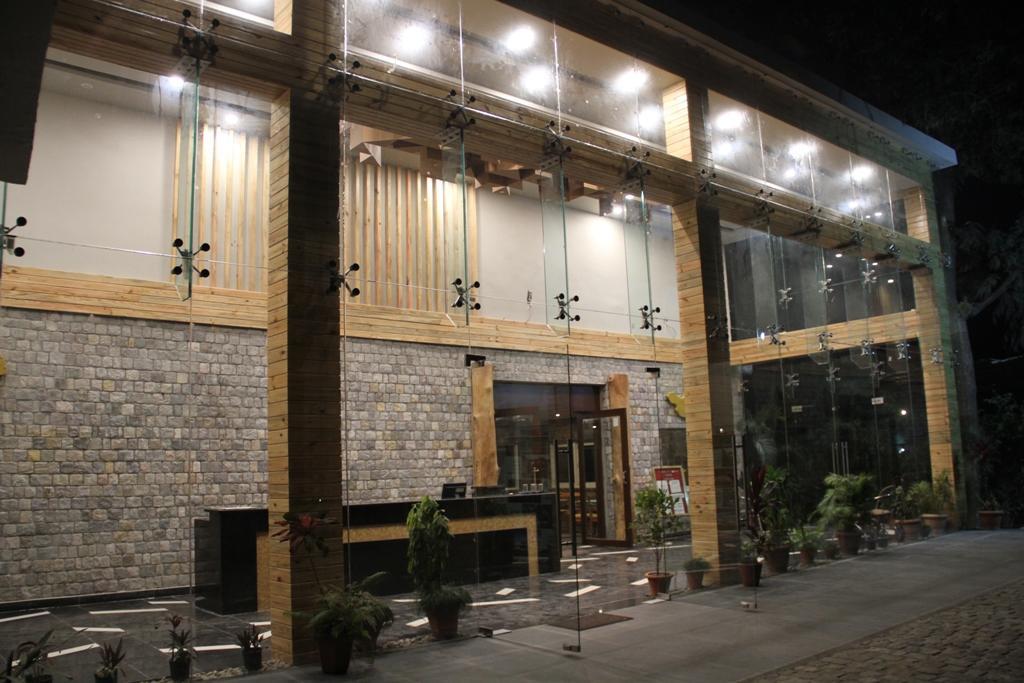 Corbett Suman Grand Hotel Corbett National Park Екстериор снимка